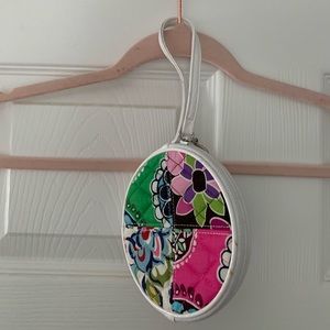 Vera Bradley circle zip around wristlet